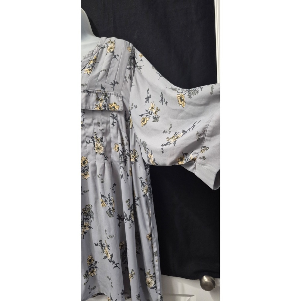 Torrid women's gray floral Georgette Hi-Lo tunic blouse boho shirt sz. 4 pockets - Picture 6 of 13